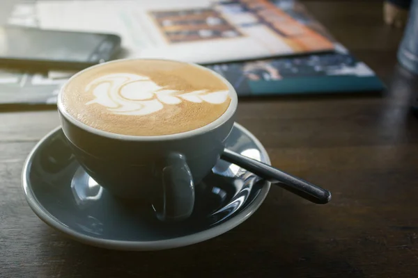 Patrón en forma de arte de café latte arte, Con un tiempo de relax — Foto de Stock