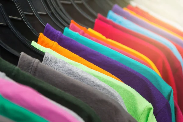t-shirt, gökkuşağı desen muticolor