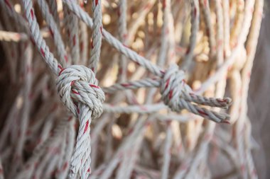 Piyasada satılan kalın güçlü halat