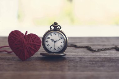 örgü yün kalp ile antika stili cep saati kolye 