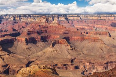 Doğal görünümü Grand Kanyon Milli Parkı, Arizona, ABD. Panorama manzara güneşli gün mavi gökyüzü ile