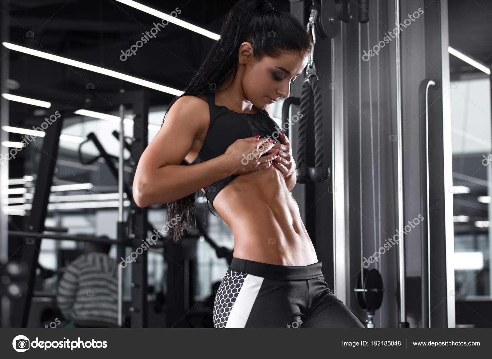 Fitness Sexy Woman Showing Abs And Flat Belly. Beautiful Muscular Girl,  Shaped Abdominal, Slim Waist Stock Photo, Picture and Royalty Free Image.  Image 47596181.