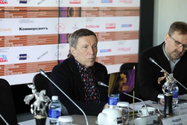 Andrey Plakhov Moskova Uluslararası Film Festivali 'nin basın toplantısında (Miff)