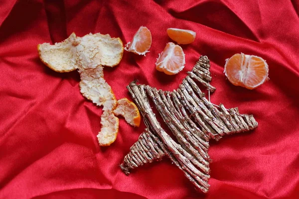 İtalya - tatil yıldız, mandarin ve kırmızı arka plan