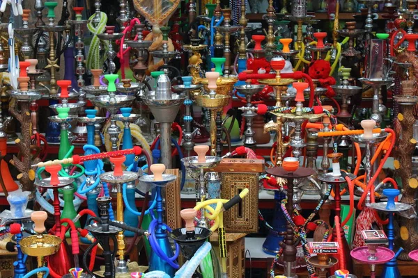 Nargile Orta Doğu Pazar yerinde bir sürü arka plan.