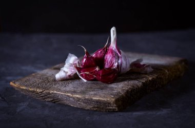 Sarımsak arka planda