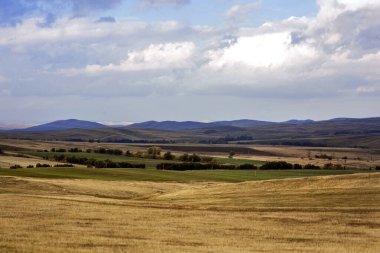 Sonbaharda Steppe tepeleri, Ural dağları