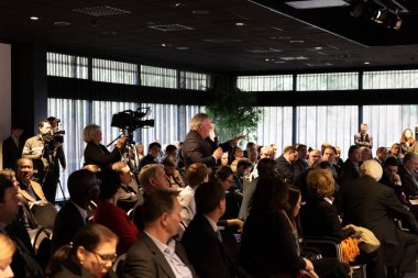 Çin 'in Hollanda Büyükelçisi tarafından 26 Şubat 2020' de Lahey 'de paylaşılan bilgiler