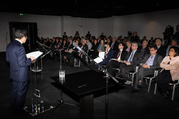 Çin 'in Hollanda Büyükelçisi tarafından 26 Şubat 2020' de Lahey 'de paylaşılan bilgiler