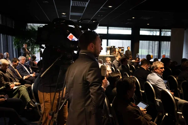 Çin 'in Hollanda Büyükelçisi tarafından 26 Şubat 2020' de Lahey 'de paylaşılan bilgiler