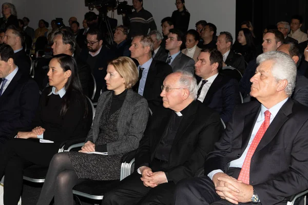 Çin 'in Hollanda Büyükelçisi tarafından 26 Şubat 2020' de Lahey 'de paylaşılan bilgiler