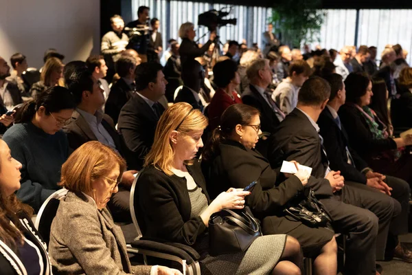 Corona virüsü salgınının başlangıcında Çin Büyükelçisi Xu Hong 'un Hollanda' ya verdiği bilgiler