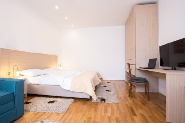 Modern bir yatak odası.