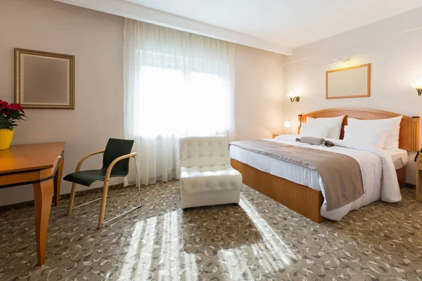 Interieur van een hotelkamer — Stockfoto