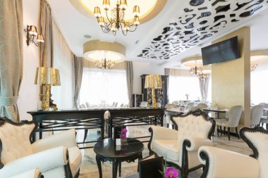 Yeni ve modern bir otel Restoran iç