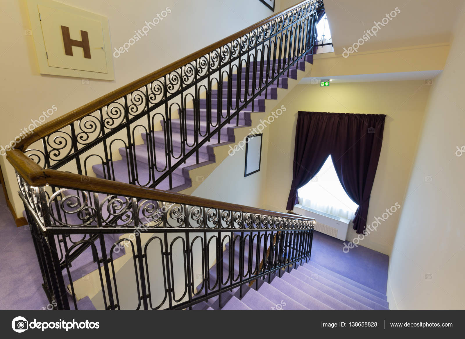 Apartman épület lépcsÅ tervezés — stock fotó © rilueda #138658828