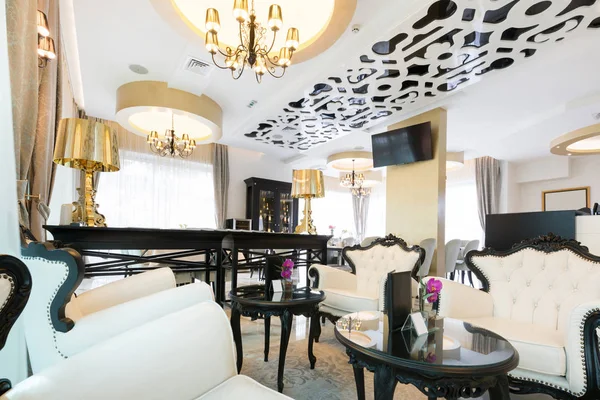 Wnętrze restauracji hotel luksusowy — Zdjęcie stockowe