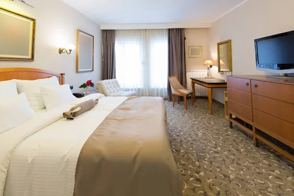 Yeni bir otel yatak odası iç 