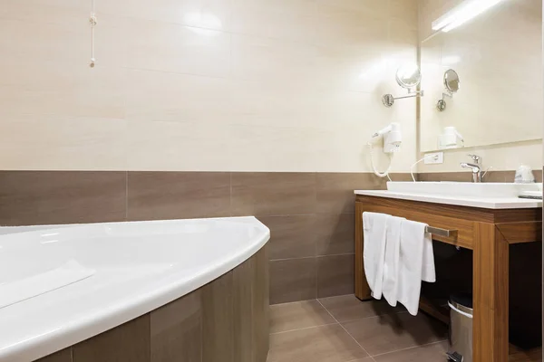 酒店家庭浴室内 — 图库照片