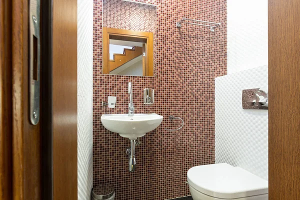 Bathroom interior hotel house — Stock Photo, Image