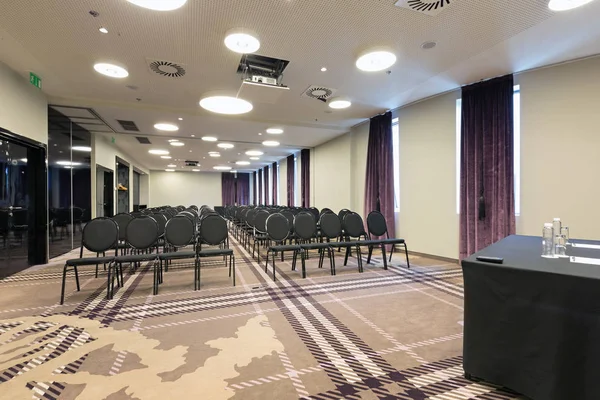 Interiör av modern lyx konferensrum — Stockfoto