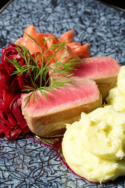 Salmon fillet with cheese mashed potatoes — Stock Photo, Image