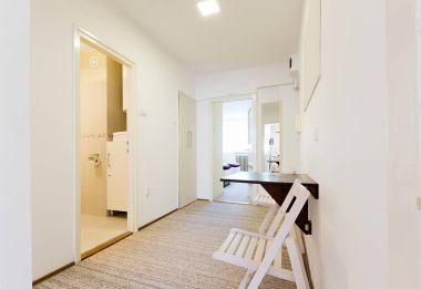 Daire giriş, yemek alanı, hostel daire iç