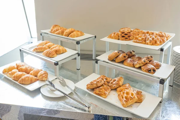 Desayuno buffet en hotel de lujo — Foto de Stock