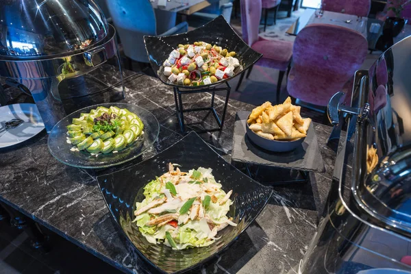 Otelin büfe akşam yemeği