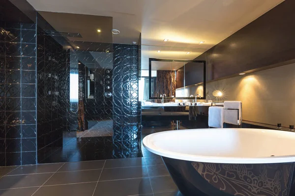 Lüks banyo iç dekor