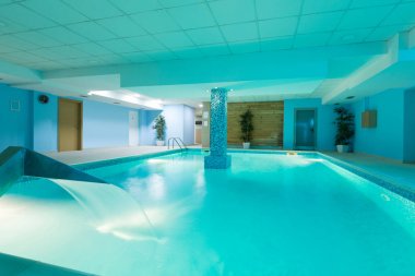 Otel spa merkezinde Kapalı Yüzme Havuzu