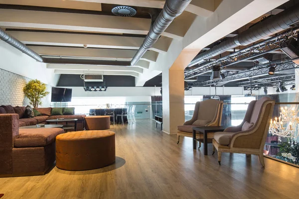 Interior de un nuevo restaurante de lujo, vestíbulo cafetería, bar salón — Foto de Stock