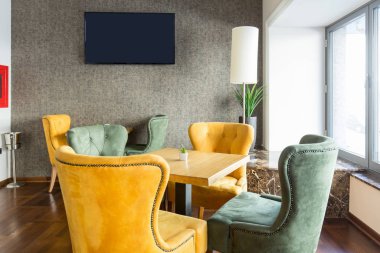 Modern bir otel kafe restoranıniç