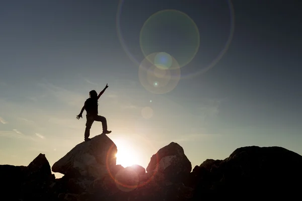 One climber at the summit — Stock Photo, Image