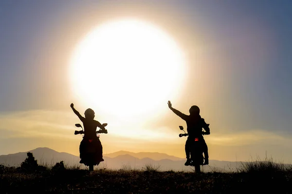 Spektakularny Wschód Słońca Jazda Motocyklem — Zdjęcie stockowe