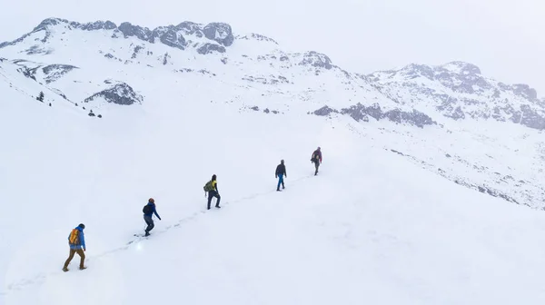 Hiking Summit Mountains Winter — Stock Photo, Image