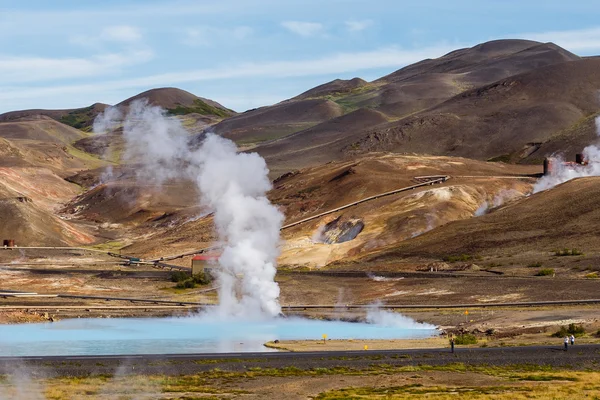 Hverir geotermalnych okolicy w północnej części Islandii, w pobliżu Jeziora Myvatn — Zdjęcie stockowe