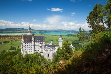Neuschwanstein Şatosu Fussen Bavyera yakınındaki sarayıdır