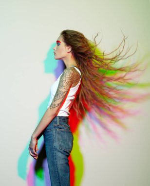 güzel kadın model parlak makyaj ile Glamour portresi ve