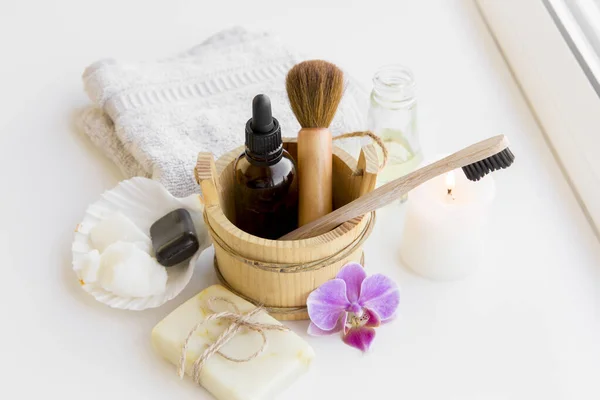 Använda Naturliga Material Produkter Hemmet Olika Kosmetiska Produkter Badrummet Minimera — Stockfoto