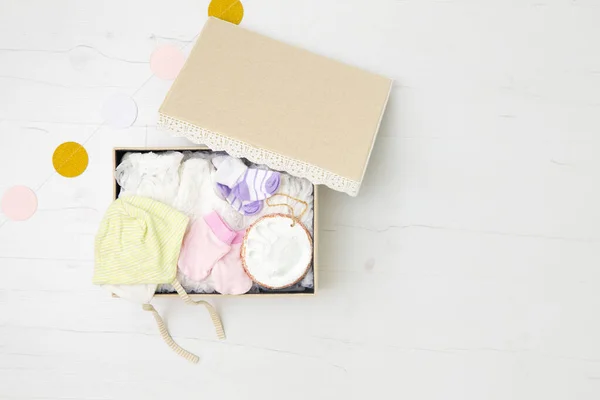 Vintage Keepsake Box Preserving Baby First Clothes Things Concept Newborn — Stock Photo, Image