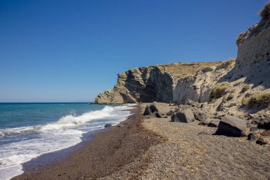 Cape Columbo 'nun güzel plajı, Yunanistan' ın Santorini kentinde yazın cennet plajı olarak da adlandırılır..