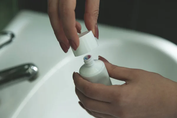 Woman Hand Toothpaste Bathroom — Stock Photo, Image