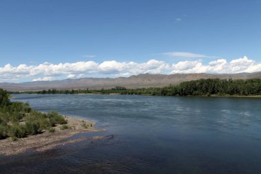 Yenisey Irmağı Vadisi, Güney Sibirya. Tuva Cumhuriyeti. Sonbahar manzara