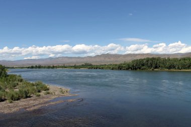 Yenisey Irmağı Vadisi, Güney Sibirya. Tuva Cumhuriyeti. Sonbahar manzara