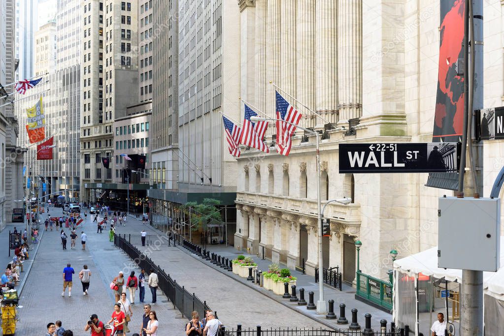 La Bolsa de Nueva York en Wall Street — Foto editorial de stock