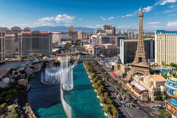 Las Vegas Strip güneşli gün havadan görünümü 