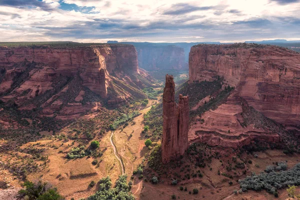 Spider Rock at sunrise, Canyon de Chelly, Arizona. — Stock Photo, Image