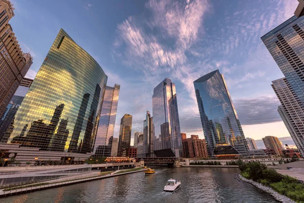 Chicago skyline at sunset — Stock Photo, Image