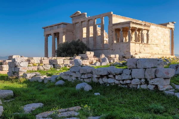 Antiguo Templo Erechtheion Con Pórtico Caryatid Acrópolis Cerca Parthenon Atenas —  Fotos de Stock